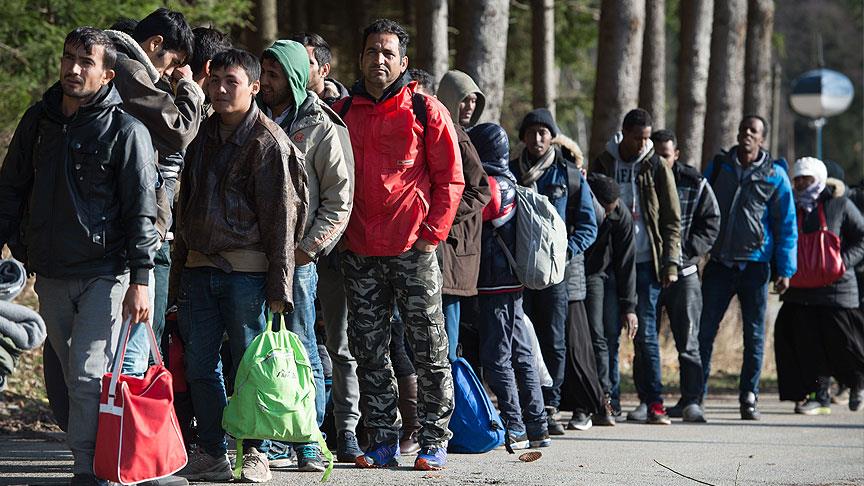 Almanya’da siyasetçiler suç işleyen sığınmacıların ülkeden gönderilmesi fikrini tartışıyor