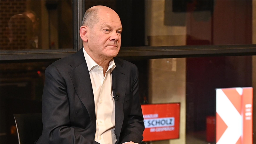 Almanya Başbakanı Scholz : “AfD Almanya’yı bölmek istiyor“