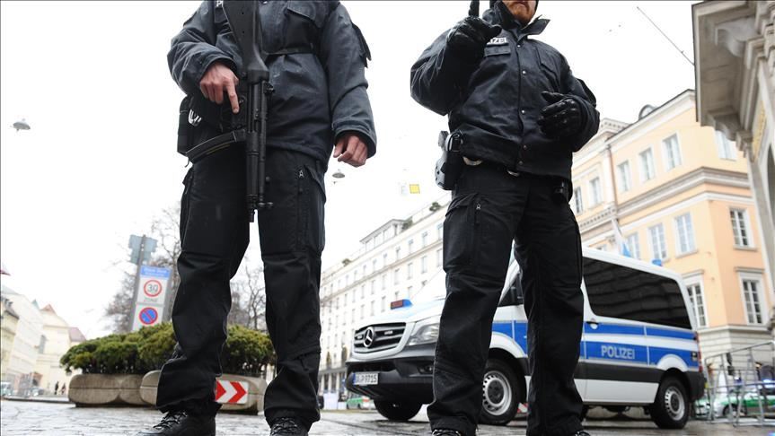 Polis zanlının parmak iziyle telefonunu zorla açabilir
