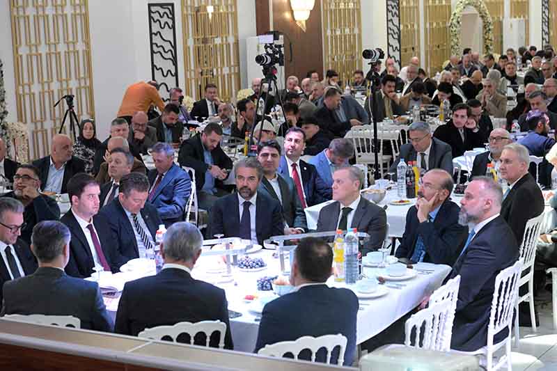 Cihannüma Dayanışma ve İşbirliği Derneği Büyük İftar Buluşması Köln’de Gerçekleşti