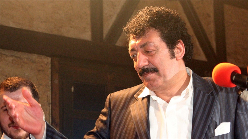Arabesk müziğin çaresiz hislere tercüman „Baba“sı: Müslüm Gürses