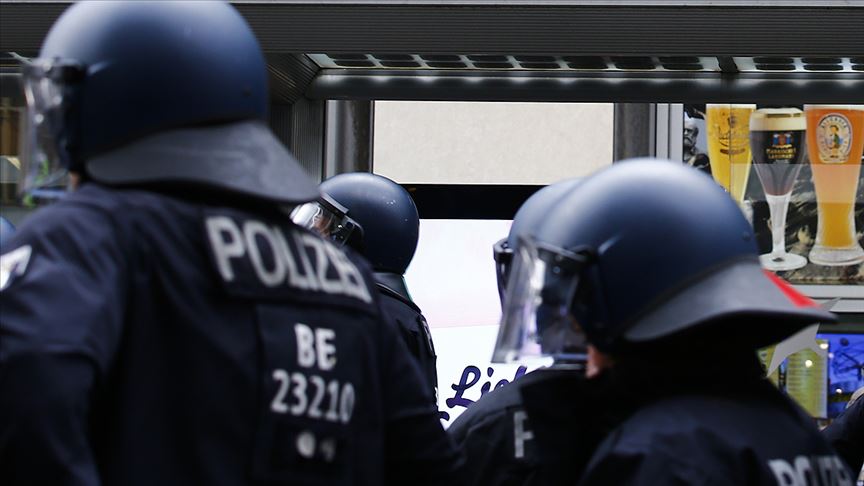 Almanya’da İtalyan mafyasına yönelik operasyonda bir polis memuru gözaltına alındı