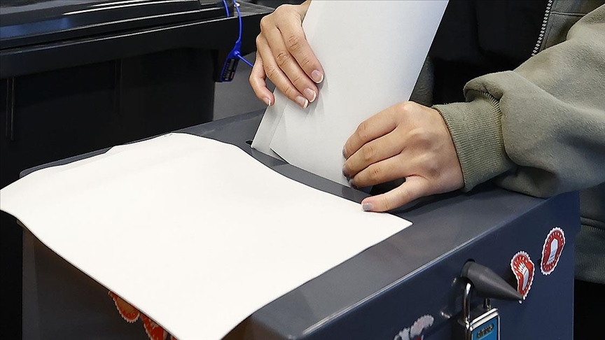 Almanya’da yeni başbakanın 6 Mayıs’ta seçilmesi planlanıyor