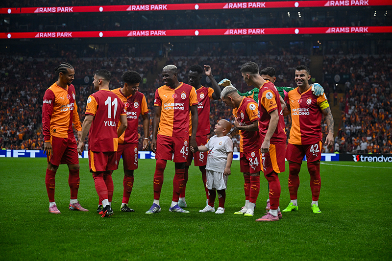 Galatasaray’ın UEFA Şampiyonlar Ligi fikstürü belli oldu