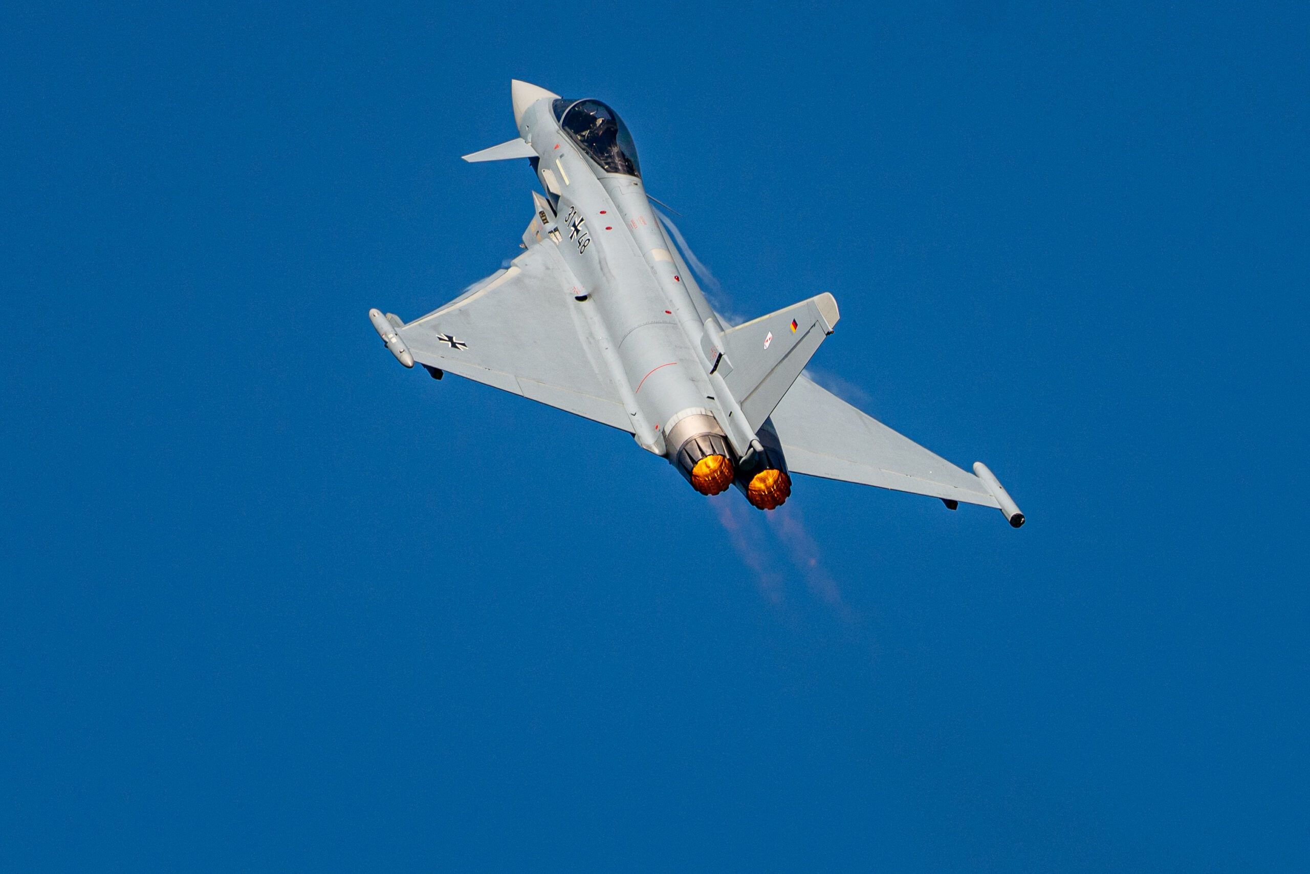 Almanya, Polonya’da Eurofighter uçakları konuşlandıracak