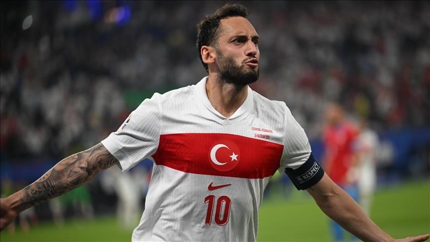 Hakan Çalhanoğlu, A Milli Takım formasıyla „dalya“ diyecek