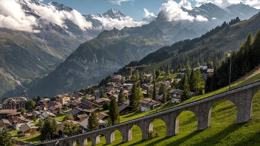 Alpler’in ortasında düşsel bir vadi: Lauterbrunnen