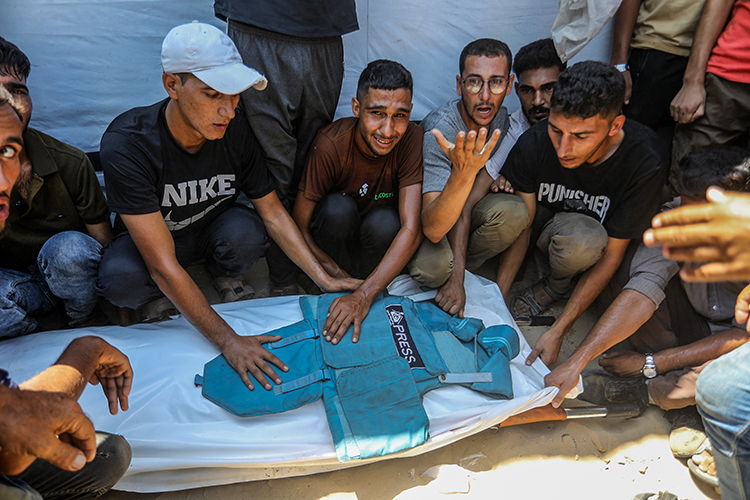 Almanya: İsrail’in Gazze’de medya çalışanlarının kullandığı binaya saldırısı şoke edici