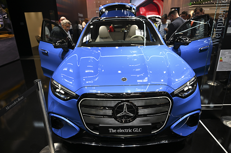 Mercedes-Benz’in karı ocak-eylül döneminde yüzde 50,3 düştü