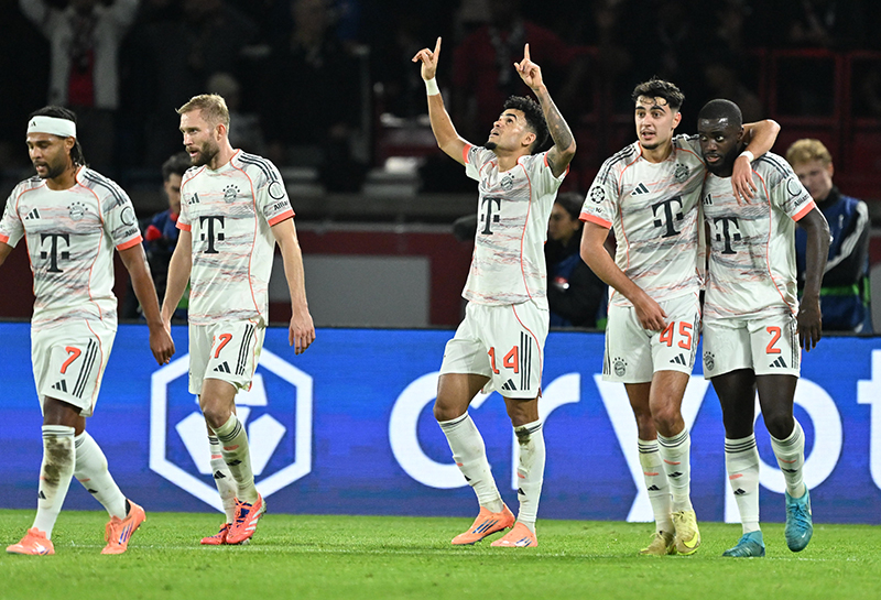 Bayern Münih, 2-0 geriye düştüğü maçta farka gitti