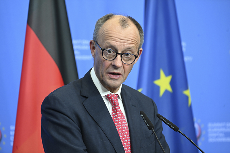 Almanya Başbakanı Merz’den „Avrupa’nın dijital alanı ABD ve Çin’e kaptırmaması gerektiği“ uyarısı