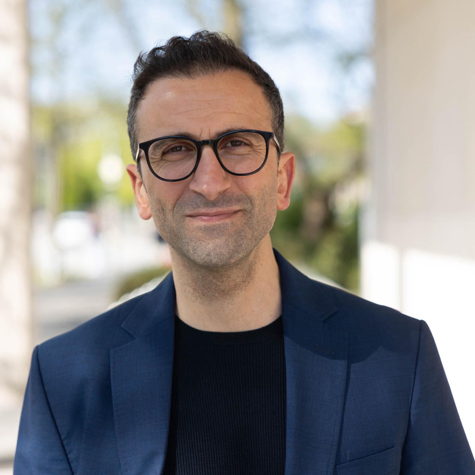 Almanya’da Kiel Büyükşehir Belediye Başkanı Samet Yılmaz oldu