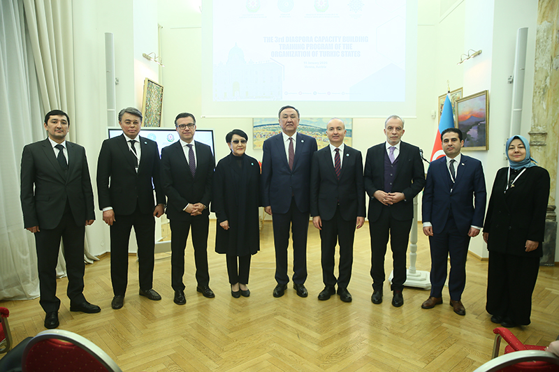 Viyana'da Türk diasporası için kapasite geliştirme eğitim programı yapıldı