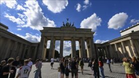 BRANDENBURG KAPİSİ