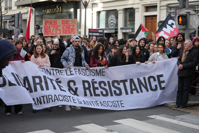 Fransa'nın Lyon kentinde ırkçılık karşıtı yürüyüş düzenlendi