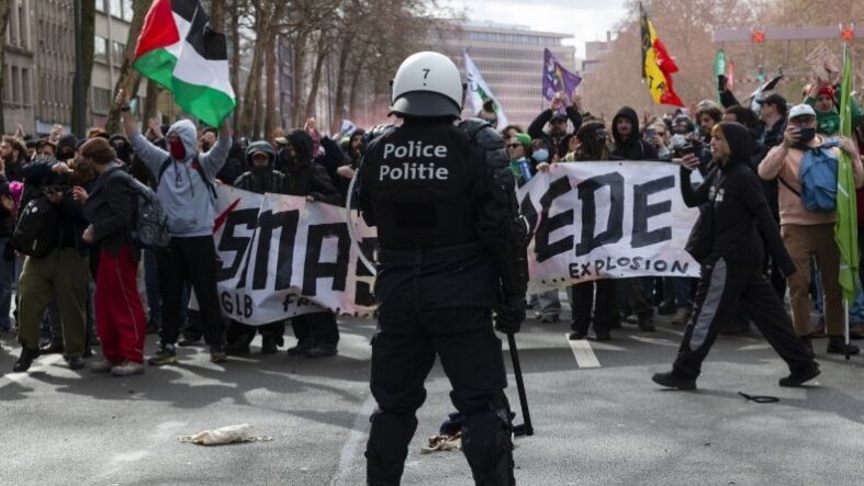 belcika gosteri polis