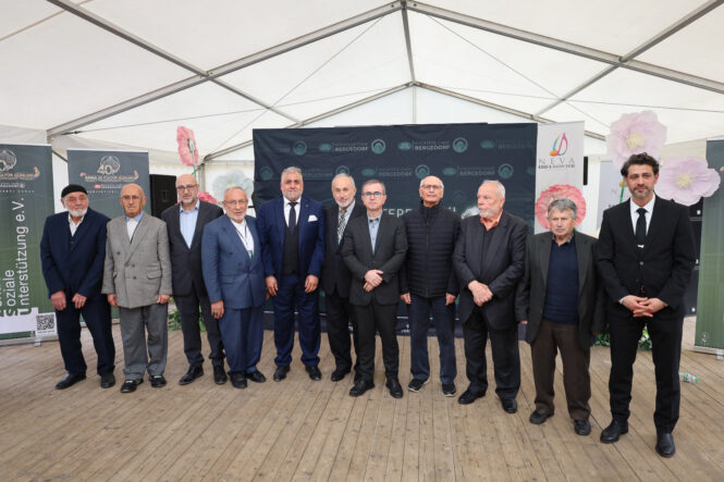 bergedorf_40yil_cami_kurucularina_vefa