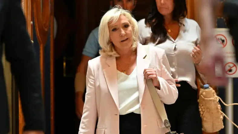 LE PEN
