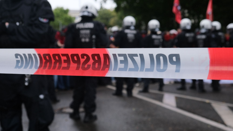 polis