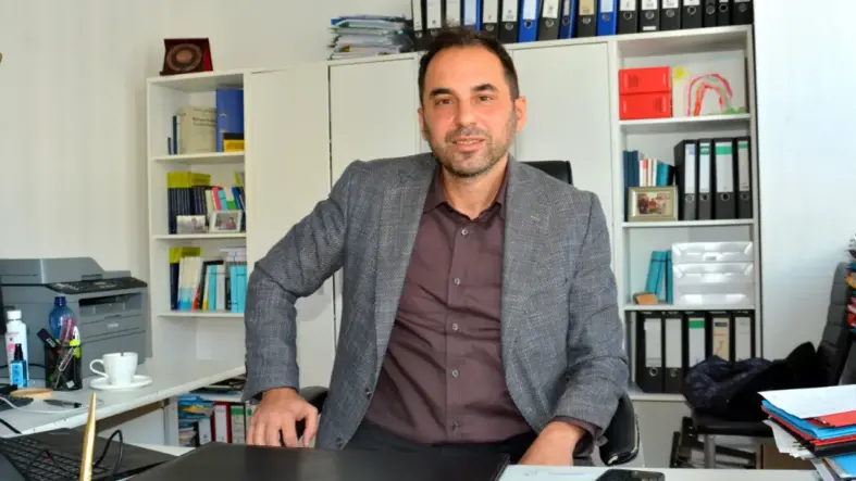 Ali Hekim
